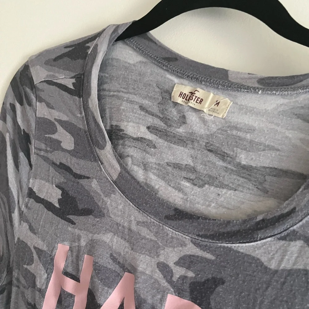 Hollister Tee - Picture 4 of 5